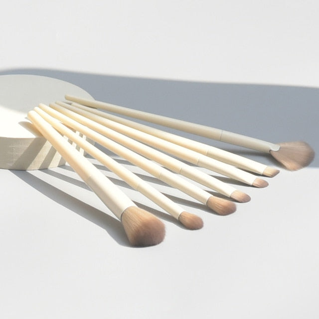 SoftGlow™-Fluffy Makeup Brushes Set