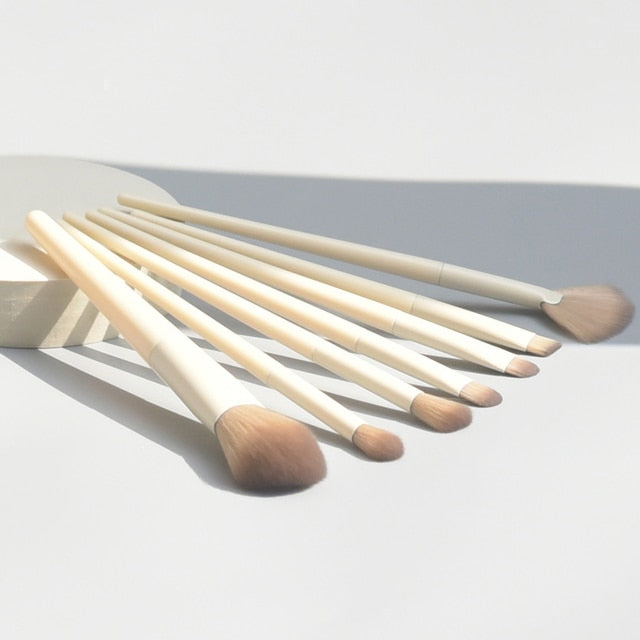 SoftGlow™-Fluffy Makeup Brushes Set