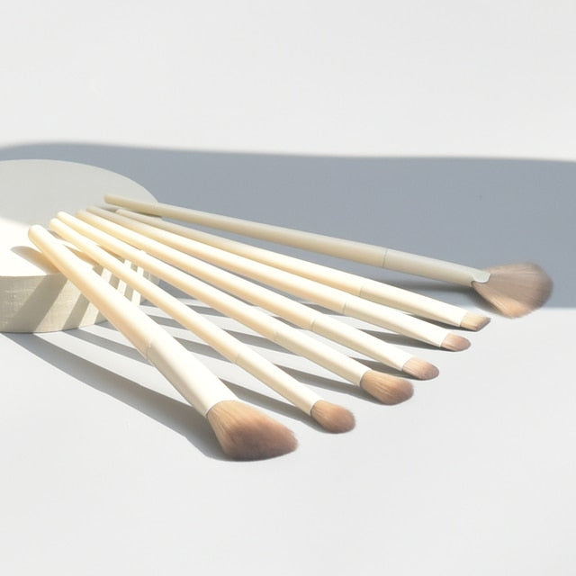 SoftGlow™-Fluffy Makeup Brushes Set