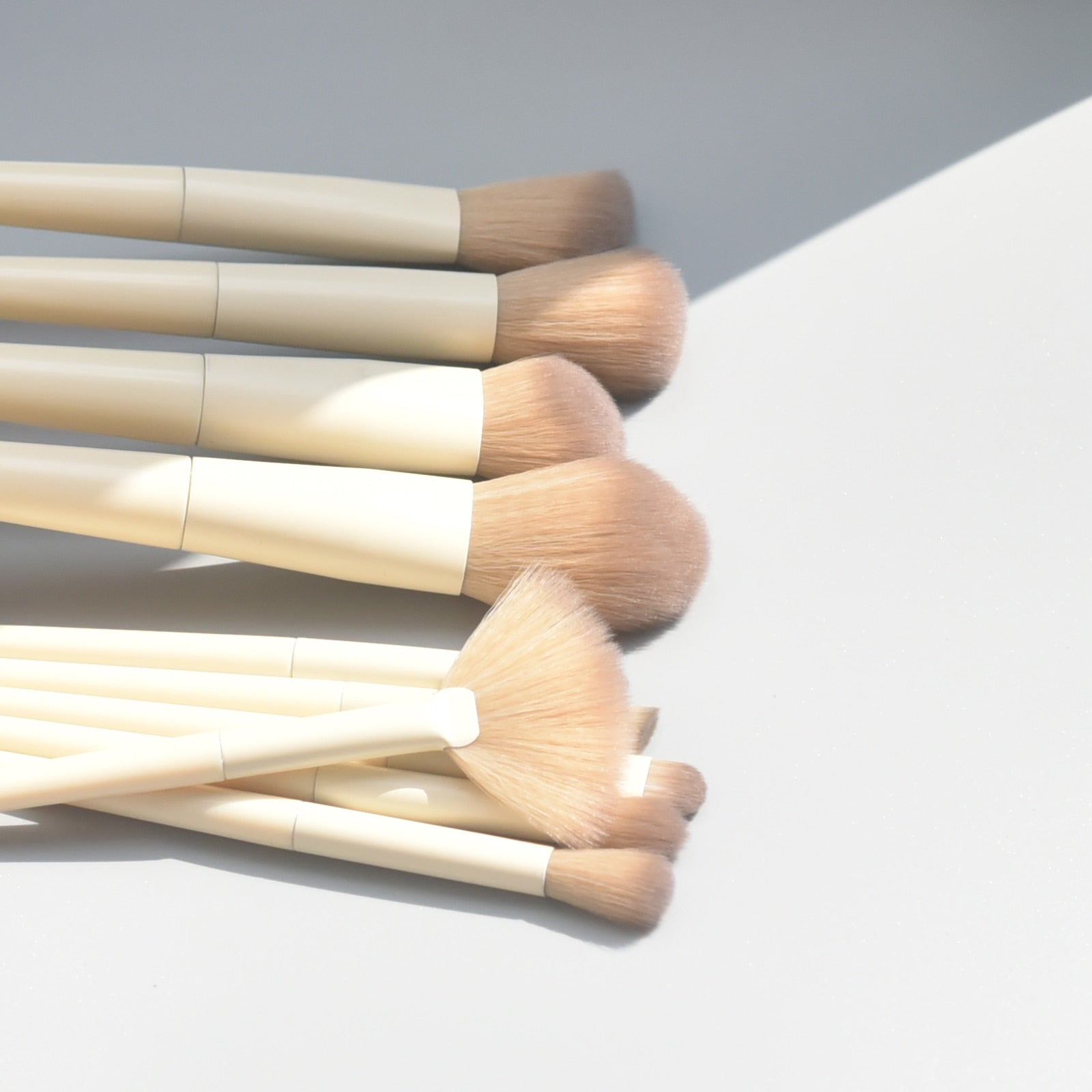 SoftGlow™-Fluffy Makeup Brushes Set